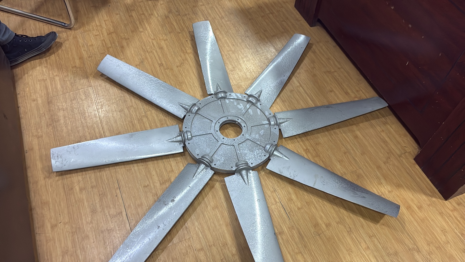 Cooling tower axial fan blades and hub assembly